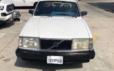 Volvo-240-1988