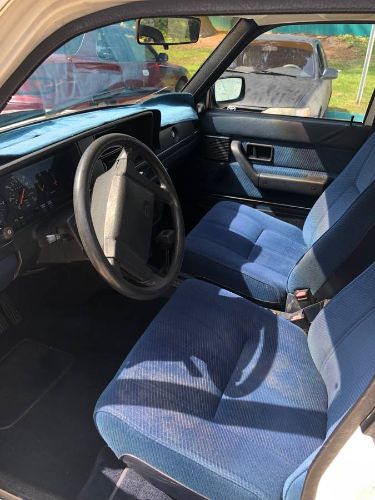 Volvo-240-1988-8