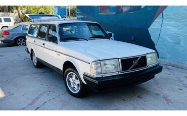 Volvo-240-1988-White-Tan-2