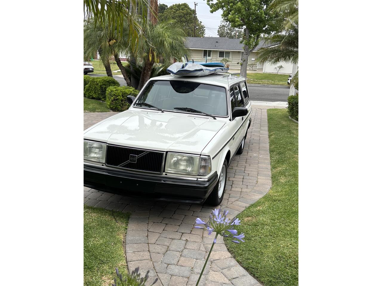 Volvo-240-1988-White-Tan-6