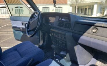 Volvo-240-1989-White-6