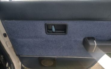 Volvo-240-1990-16