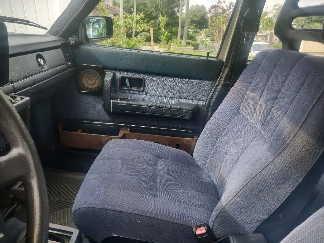 Volvo-240-1990-8