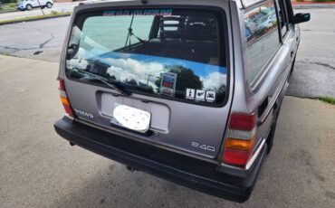 Volvo-240-1991-4