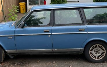Volvo-240-dl-1987-blue-1