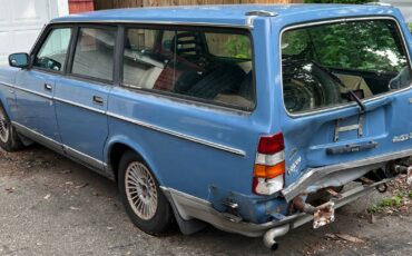 Volvo-240-dl-1987-blue