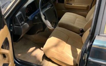 Volvo-240-dl-1990-blue-5