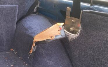 Volvo-240-wagon-1991-blue-2