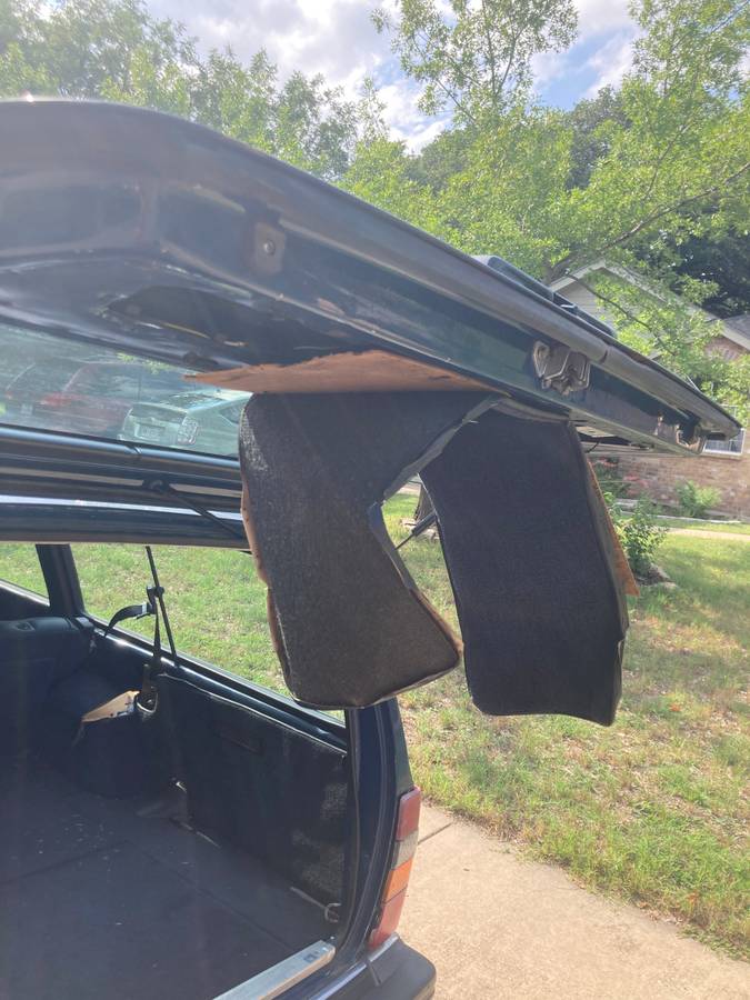 Volvo-240-wagon-1991-blue-4