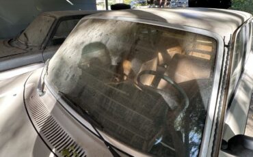 Volvo-242-1979-White-13