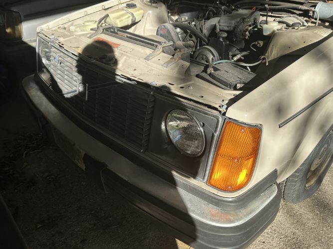 Volvo-242-1979-White-20
