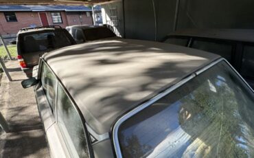 Volvo-242-1979-White-21