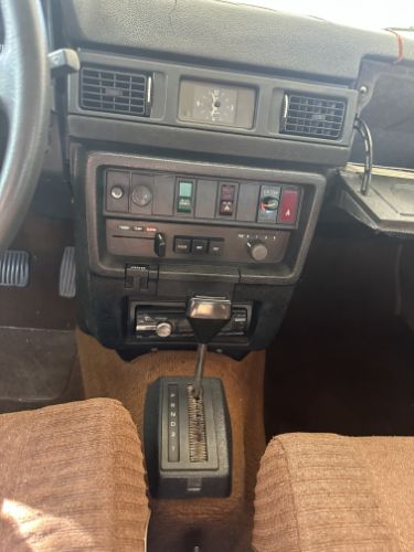 Volvo-242-1979-White-23
