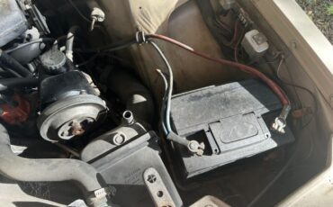 Volvo-242-1979-White-5
