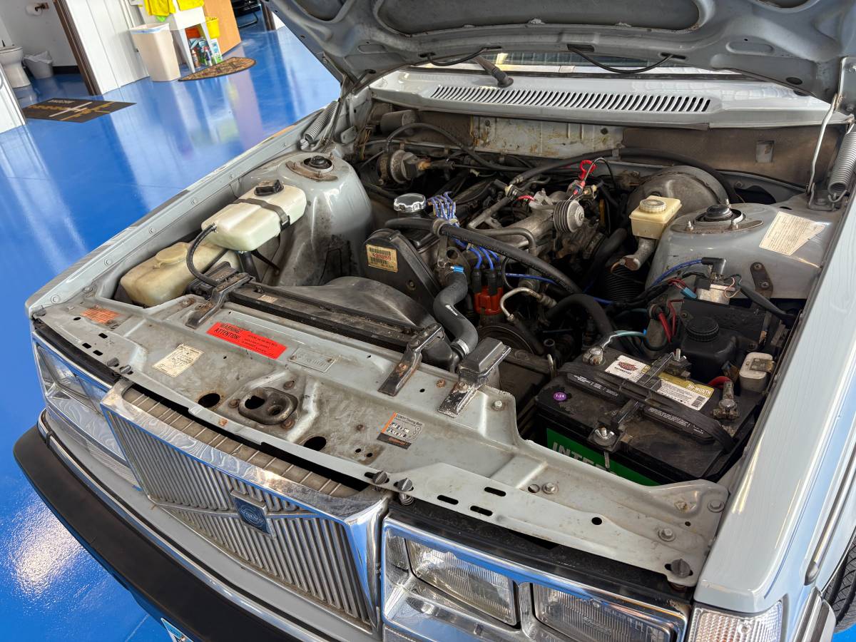 Volvo-244dl-1985-blue-16