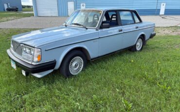 Volvo-244dl-1985-blue-23