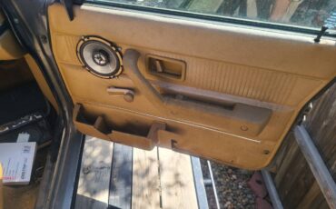 Volvo-245-1985-5