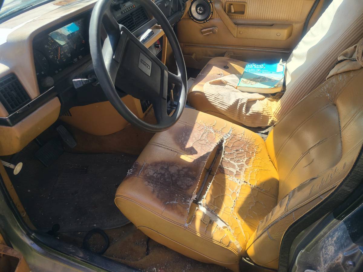 Volvo-245-1985-9