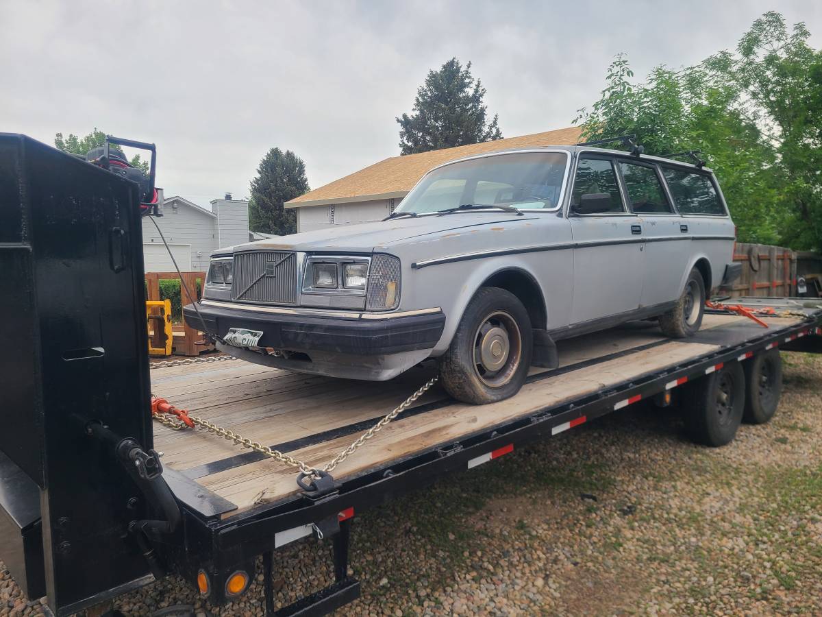 Volvo-245-1985