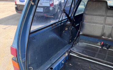 Volvo-245-1986-blue-13
