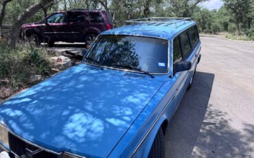 Volvo-245-1986-blue-4