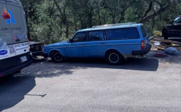 Volvo-245-1986-blue-5