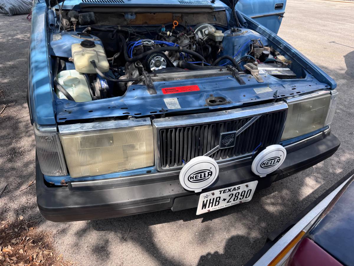Volvo-245-1986-blue-6