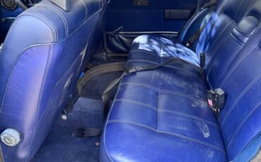 Volvo-245-1986-blue-7