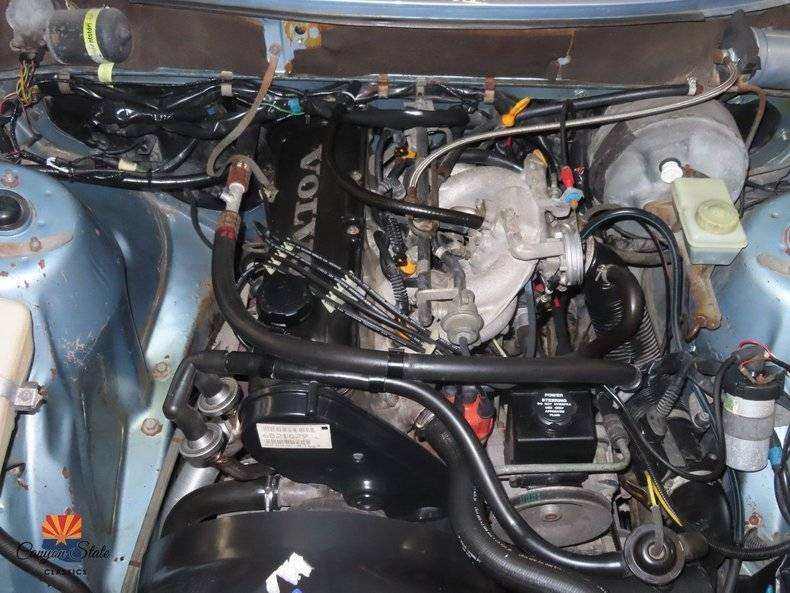 Volvo-262-c-bertone-coupe-1981-blue-5