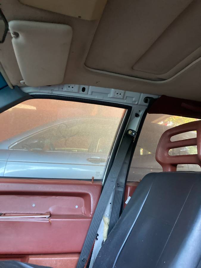 Volvo-740-turbo-wagon-1988-black-12