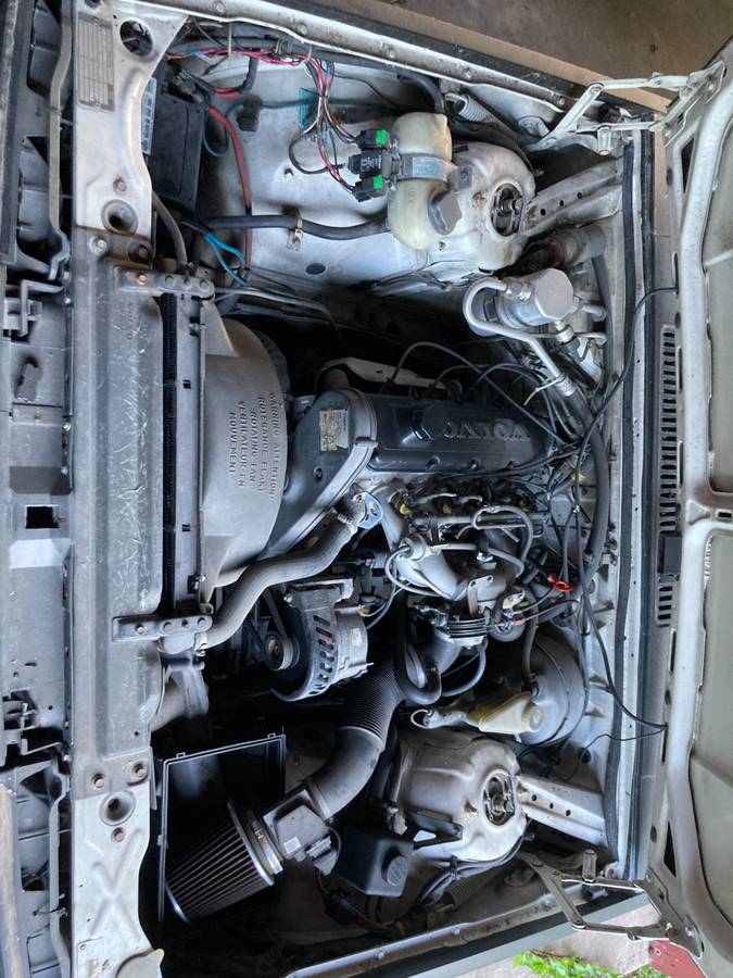 Volvo-740-turbo-wagon-1988-black-16