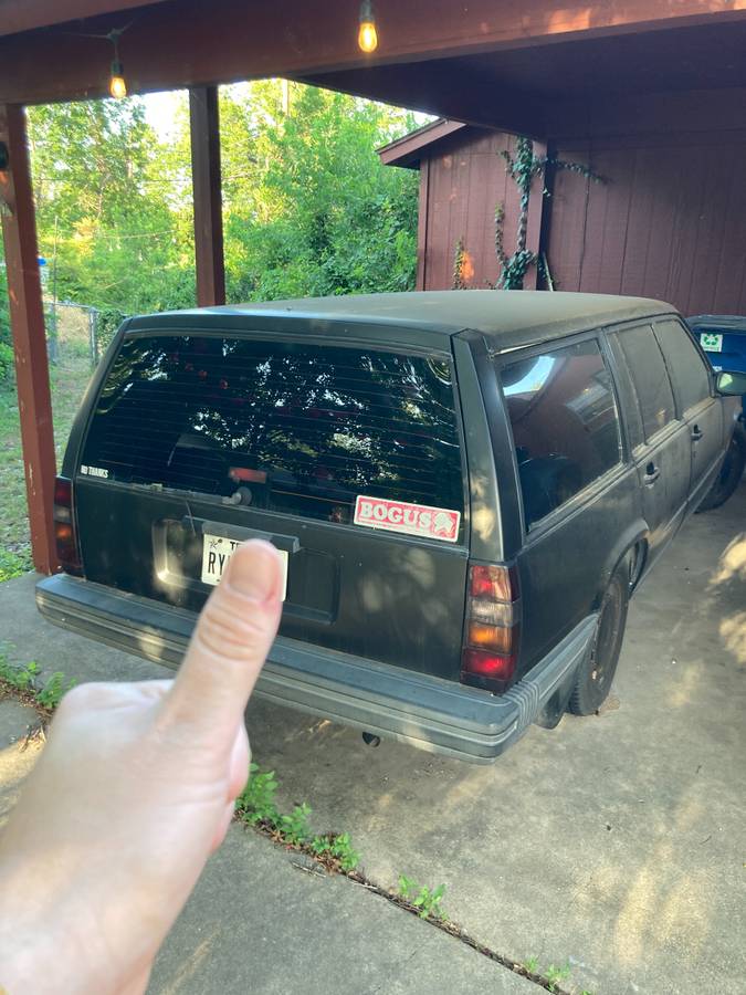 Volvo-740-turbo-wagon-1988-black-3
