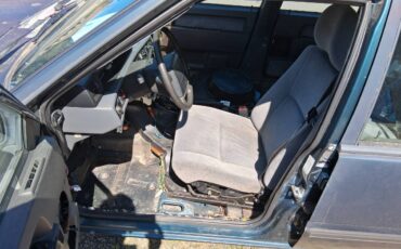 Volvo-940-na-1995-blue-6