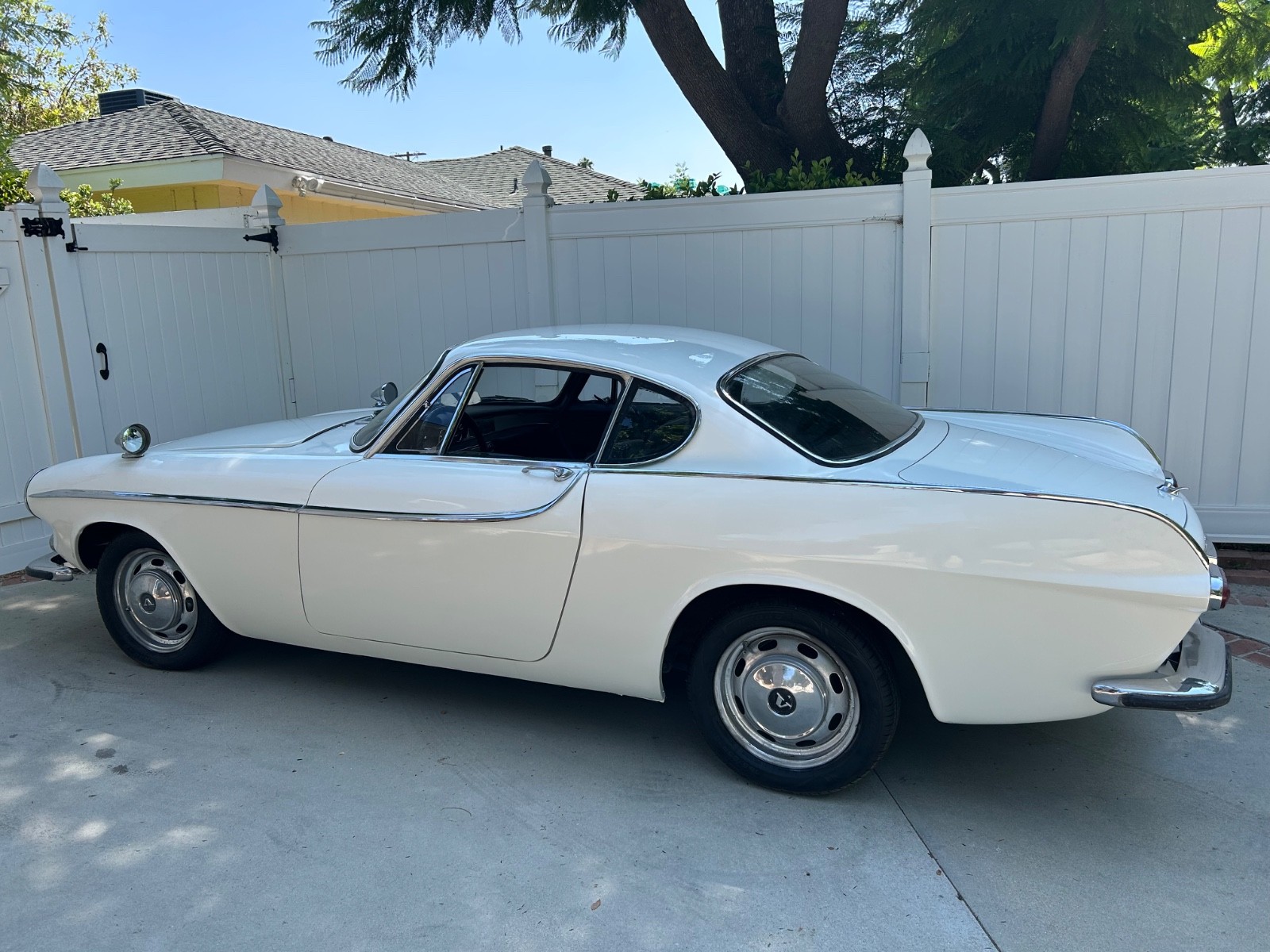 Volvo-Other-1966-Coupe-5