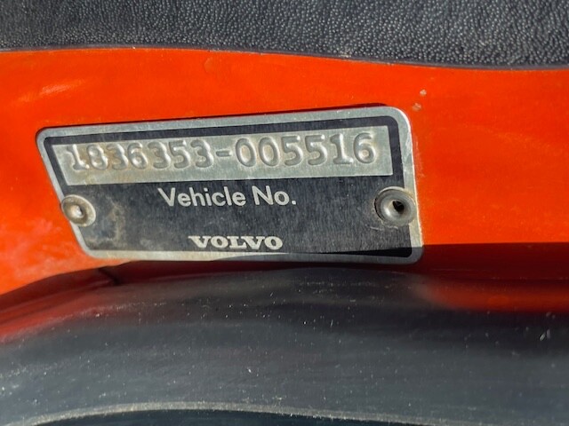 Volvo-P1800ES-1973-Wagon-18