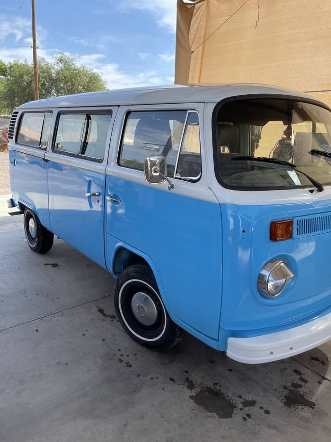 Vw-bus-1974-blue
