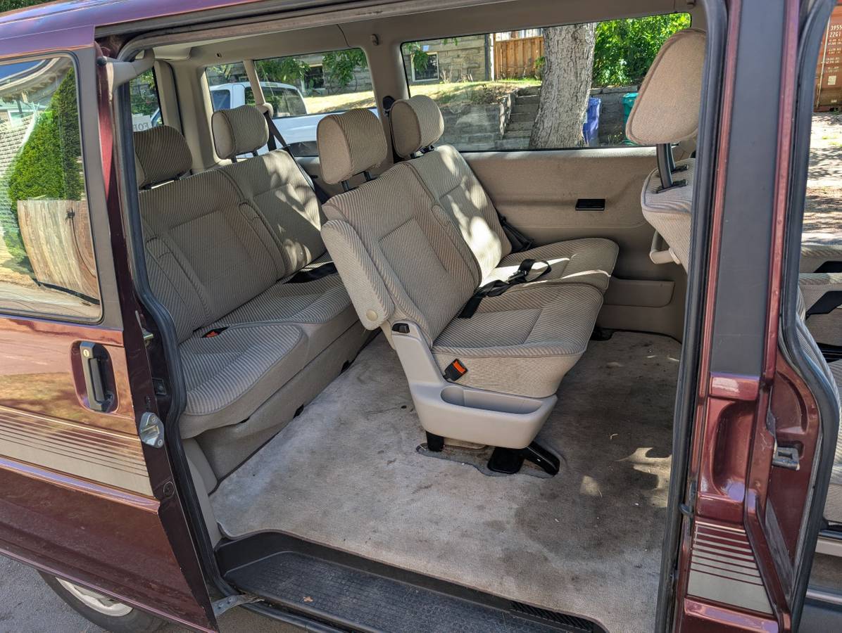 Vw-eurovan-gl-1993-red-7