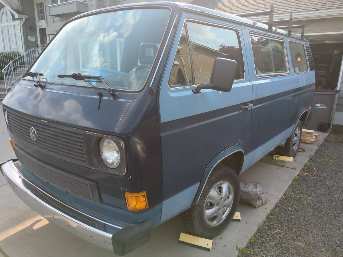 Vw-volkswagen-vanagon-1984-blue-1