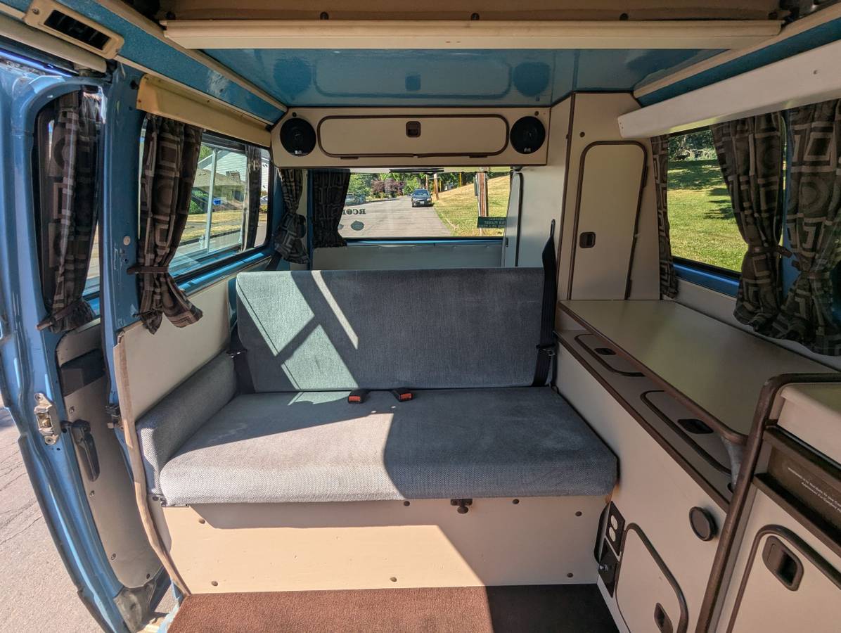 Vw-weatfalia-diesel-1982-blue-12