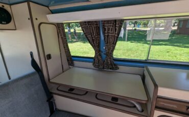 Vw-weatfalia-diesel-1982-blue-13