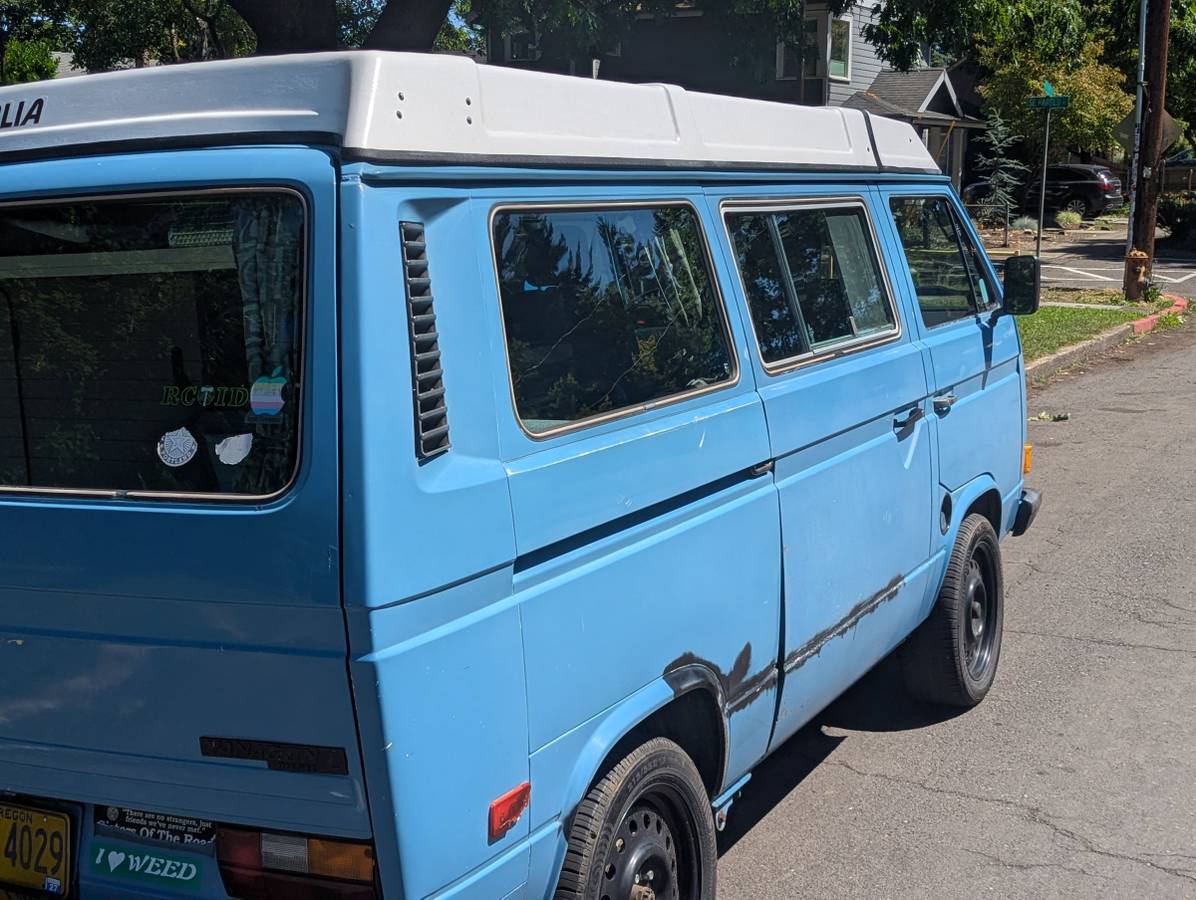 Vw-weatfalia-diesel-1982-blue-18