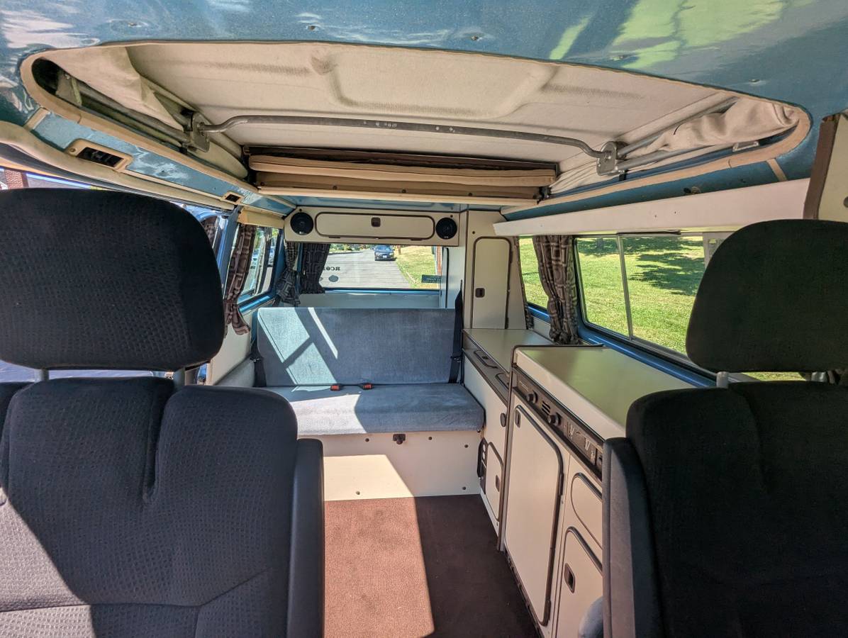Vw-weatfalia-diesel-1982-blue-6