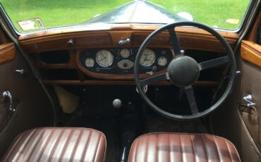 WOLESLEY-1885-1948-Sedan-2