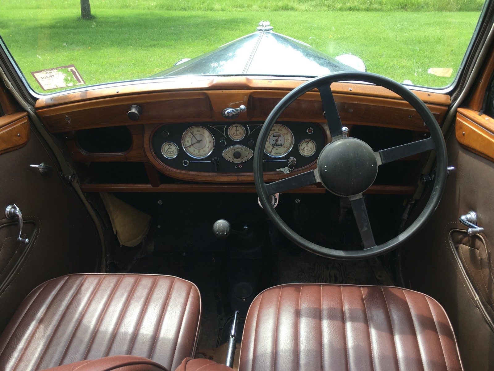 WOLESLEY-1885-1948-Sedan-2
