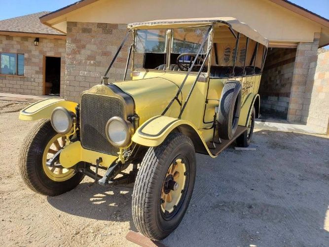 White-Other-1925-Yellow-7