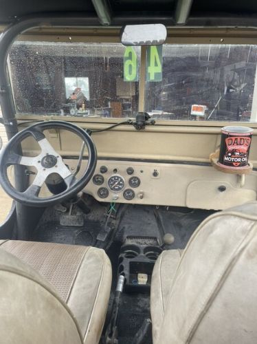 Willys-1946-Beige-Beige-9