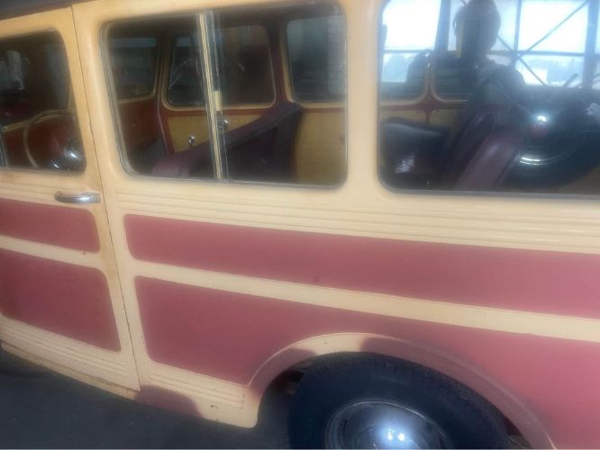 Willys-1948-Brown-Brown-2