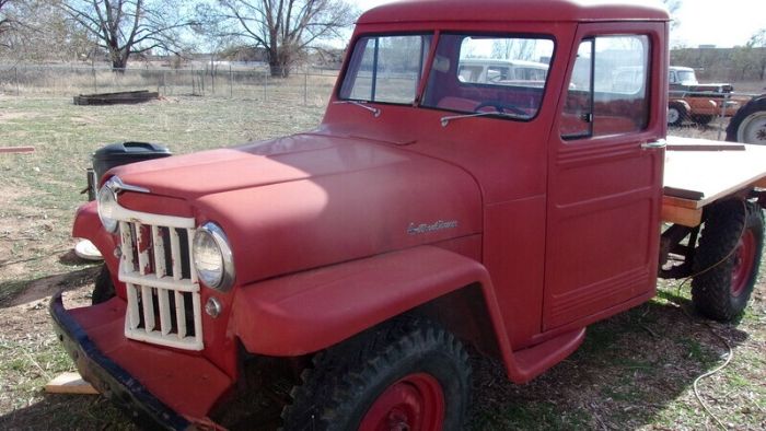 Willys-1960-Red-Red