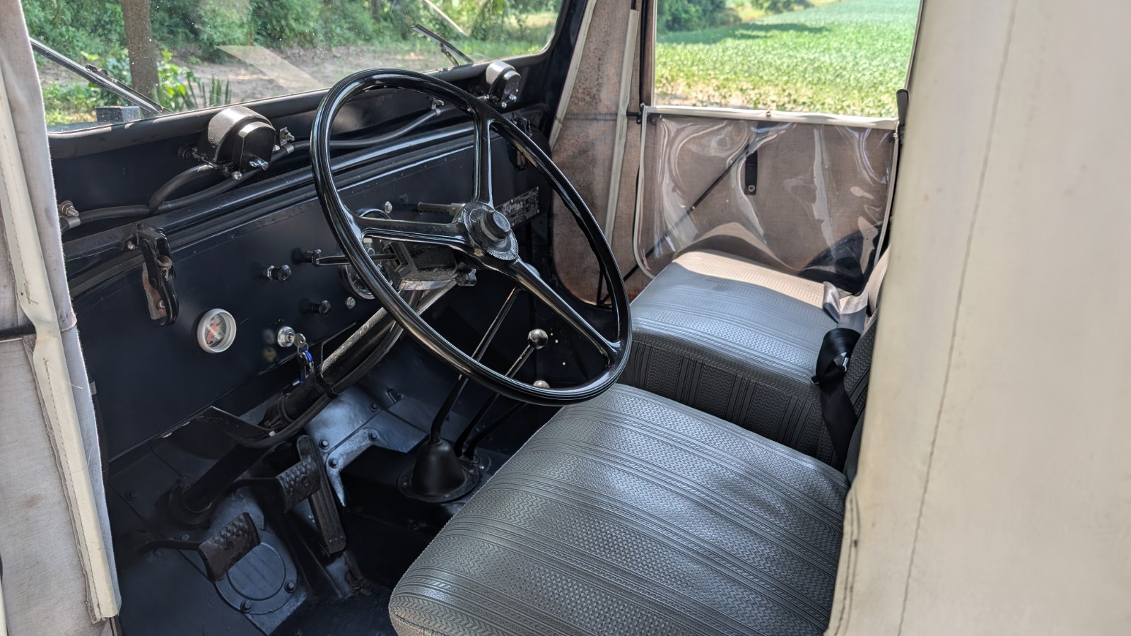 Willys-3B-1961-universal-jeep-6