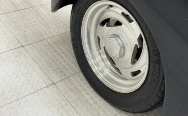 Willys-441-1941-Black-Gray-14